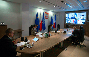 Ситуацию в Беларуси обсудили дипломаты и руководители органов нацбезопасности Польши и Украины