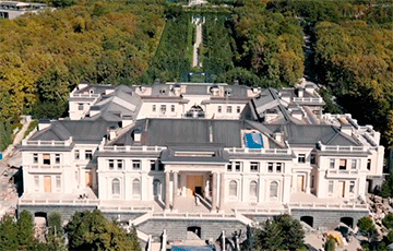 Каманда Навальнага паказала, як насамрэч палац Пуціна выглядае знутры