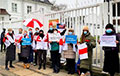 Акции солидарности c белорусами прошли во многих городах мира