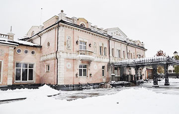 «Праект»: Палац сям'і кіраўніка Расгвардыі - самы дарагі з выстаўленых на продаж