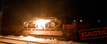 В Минске подожгли танк в знак протеста против бездействия армии