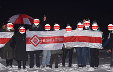 Жители Сеницы вышли на акцию протеста и солидарности