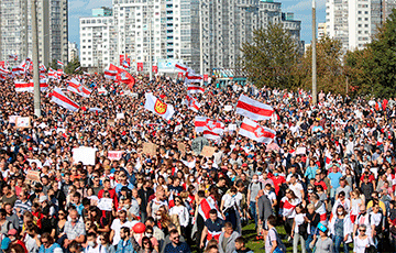 Kommersant: Lukashenka May Face New Mass Protests In February