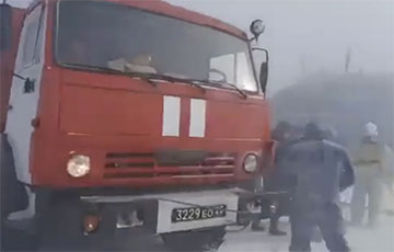 Видеофакт: Российский военно-транспортный самолет потерпел аварию на Курильских островах