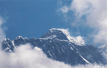 Белорус упал с горы в Альпах, пролетев сотню метров по склону