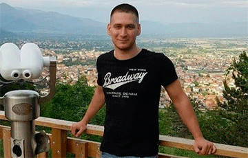 Мэр Варшавы поблагодарил белоруса, который толкал автобус в заснеженном городе