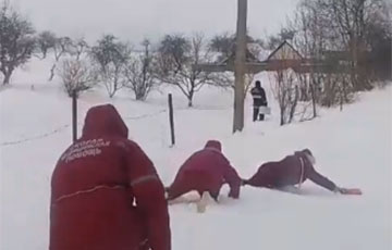 В Бобруйском районе врачи по снегу ползли на вызов к 12-летней девочке