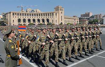 Пашинян заявил о попытке военного путча в Армении