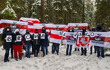 Протестующие белорусы попрощались с зимой и встречают весну