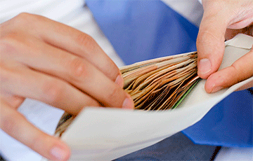 Бизнес-союз резко ответил на предложение налоговой «побороться» с зарплатами в конвертах