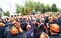Участники стачки «Нафтана» записали обращение ко всем рабочим Беларуси