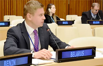 Не пора ли Макею уступить кресло министра сыну?