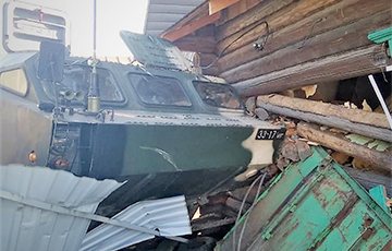 Ракетный комплекс «Точка-У» снес деревенский дом в Осиповичском районе