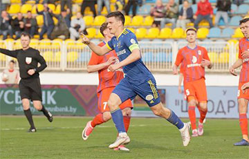 Song "Long Live Belarus" Played After Scored Goals At Belarusian Soccer Championship Match