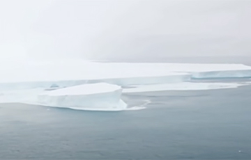 Ученые: Растаял самый большой в мире айсберг