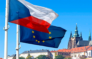 В Чехии правительство премьер-министра Бабиша подало в отставку