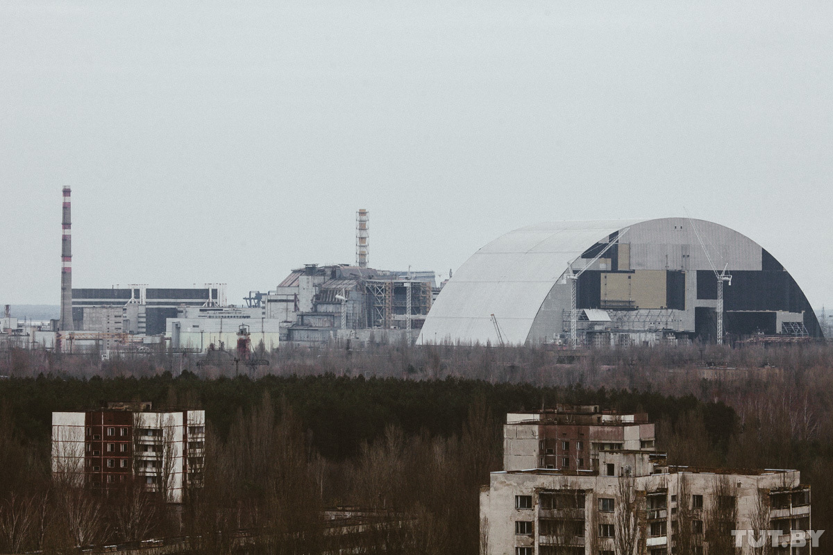 Чернобыль живут люди сейчас 2024. 4 Энергоблок ЧАЭС. Чернобыльской АЭС (вид на АЭС). Чернобыльская АЭС 2021. Чернобыль АЭС сейчас.