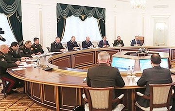 Политолог: В какой-то момент генералы из Совбеза захотят приблизить час обретения этих колоссальных полномочий