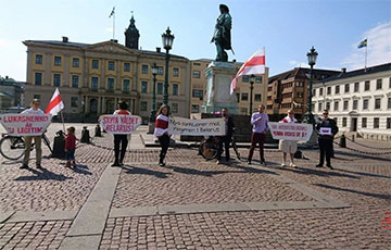 Белорусы Швеции призвали власти страны разорвать экономические связи с официальным Минском