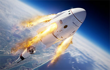 Компания Илона Маска назвала дату вылета первых космических туристов