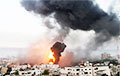 Видеофакт: В секторе Газа в результате авиаудара Израиля рухнуло 13-этажное здание