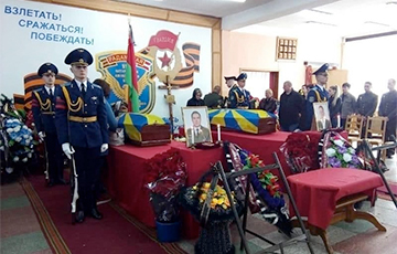 У Лідзе развітваюцца з загінулымі ў Баранавічах лётчыкамі