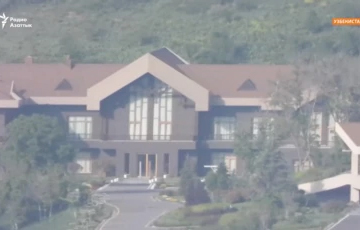 Блогер пешком дошел до тайной резиденции президента Узбекистана и снял ее на видео