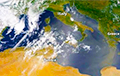 Европу накрыло гигантское пылевое облако из Сахары: чем это грозит