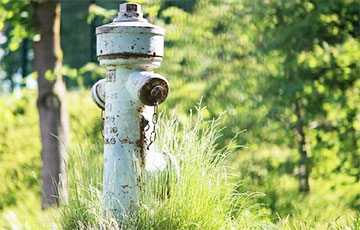 Деревня под Минском на четыре дня осталась без воды