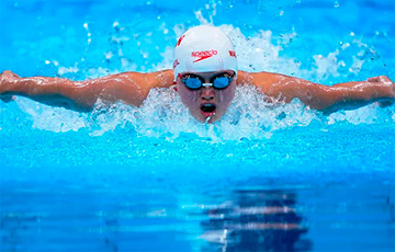 Канадская пловчиха получила золотую медаль на Олимпиаде, но узнала об этом не сразу