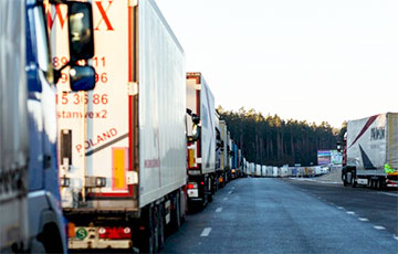 В Польше вступил в силу запрет на пропуск через границу белорусских грузовиков
