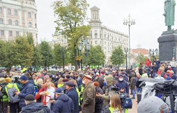 Кто пришел на крупнейший с зимы протестный митинг в Москве?