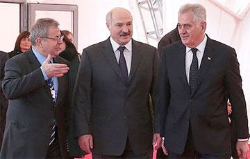 Сербскія СМІ: Паміж Лукашэнкам і Карычамі «гарбуз трэснуў»