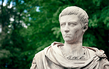 Ученые установили важную закономерность в истории правления римским императоров