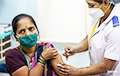У Індыі песнямі і танцамі адсвяткавалі мільярдную COVID-вакцынацыю
