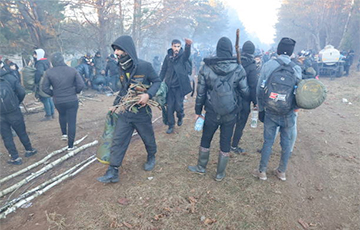 Ночной штурм и ЧП в лагере мигрантов: режим Лукашенко продолжает провокации на границе с Польшей