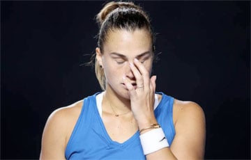 Спортсменка-ябатька Соболенко была разгромлена в стартовом матче итогового турнира ВТА