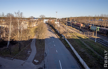 «Купаешь ребенка, а на голову потолок сыпется»