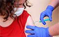 В Минске в один день можно будет сделать прививку от гриппа и «бустер» от коронавируса