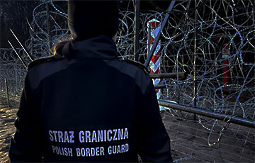 Belarusian Law Enforcers Threw Stones At Polish Border Guards Last Night