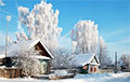 Зима пришла, а живущие в частных домах белорусы не могут купить дрова