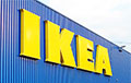 На развітальным распродажы IKEA ў Расеі супрацоўнікі пабіліся за тавар: відэа