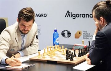 Карлсэн выйграў восьмую партыю матчу за званне чэмпіёна свету ў шахматах