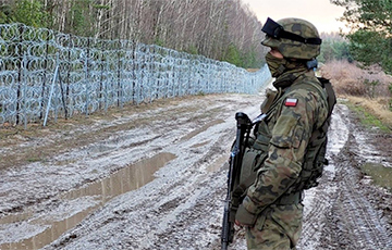Polish Border Guards Detain Chechens Attempting To Break Through Border With Belarus