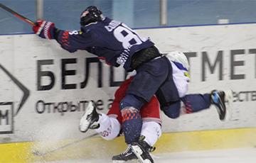 Видеофакт: Массовая драка на хоккее в Жлобине