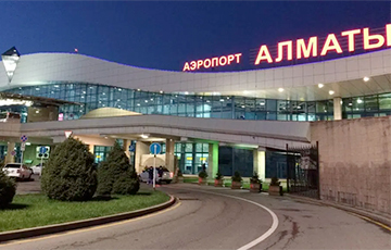 Российские военные оккупировали  аэропорт Алматы