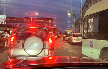 «Заторы такие, что регулировщик не справлялся»