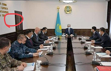У Казахстане знікаюць згадкі пра Нурсултана Назарбаева