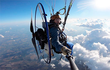 Американец взлетел более чем на 5 километров в небо на парашюте с пропеллером
