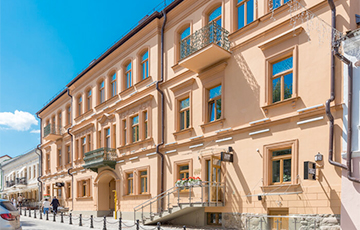 В центре Минска восстановили легендарную гостиницу XIX века